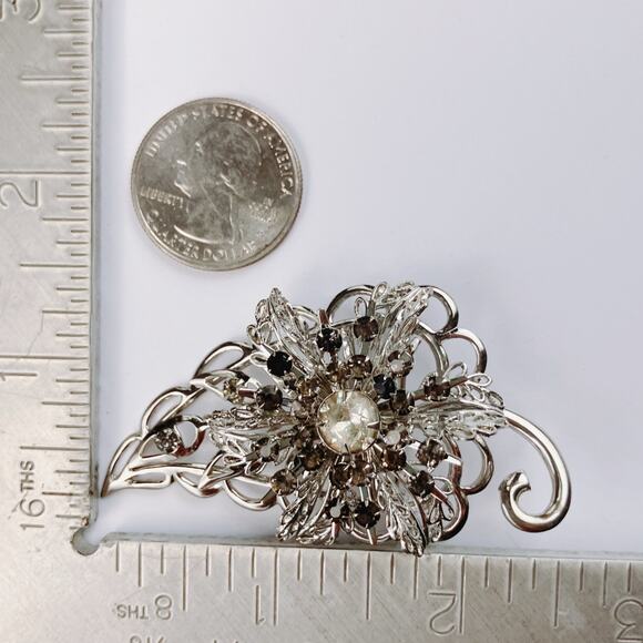 VTG 1950s Brooch Filigree Floral Smoky Rhinestone Silver Tone Mid Century Pin - Picture 9 of 10